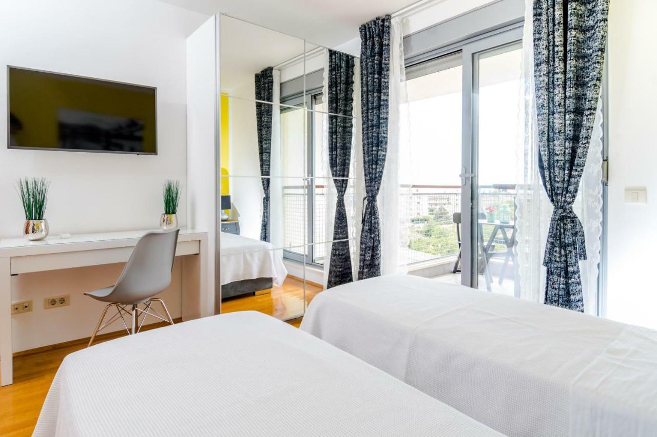 Tajla Rooms Spalato Esterno foto