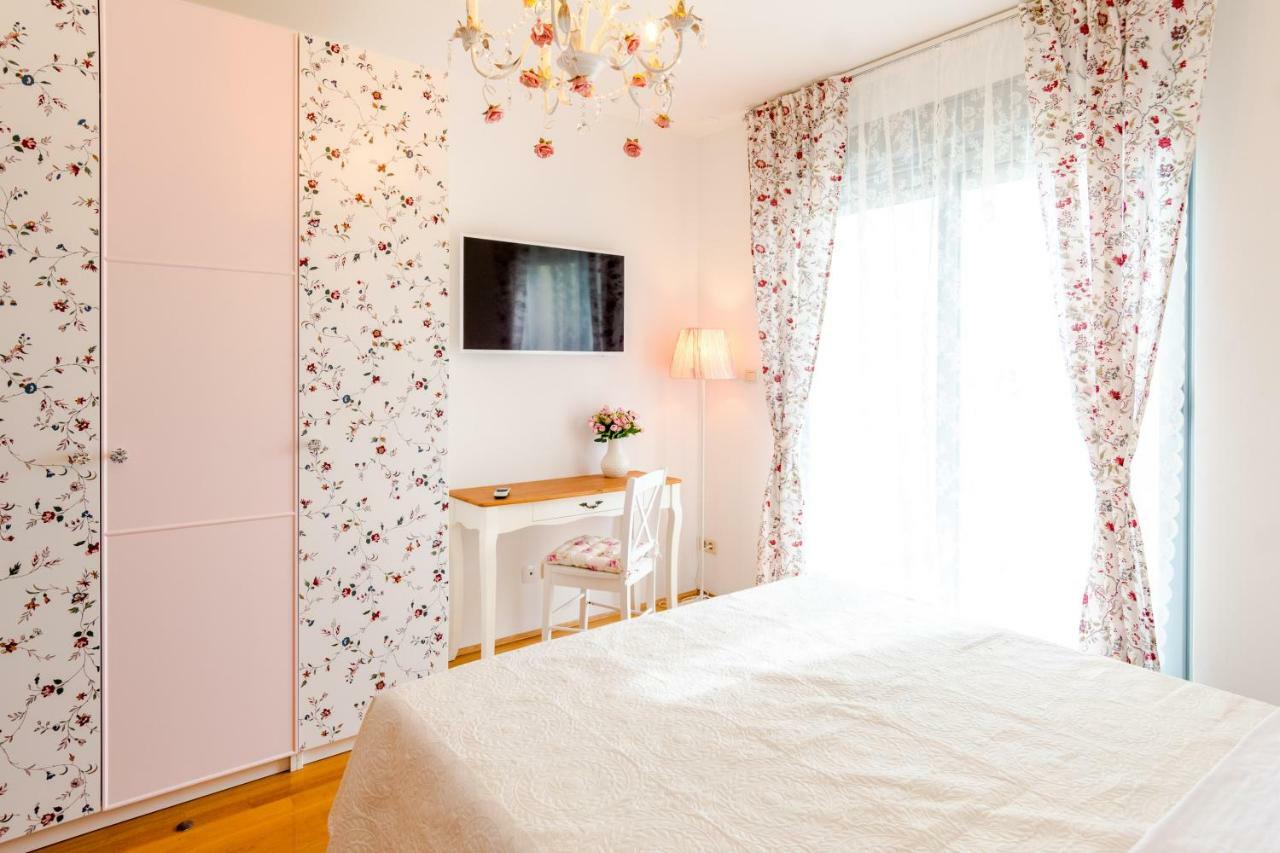 Tajla Rooms Spalato Esterno foto